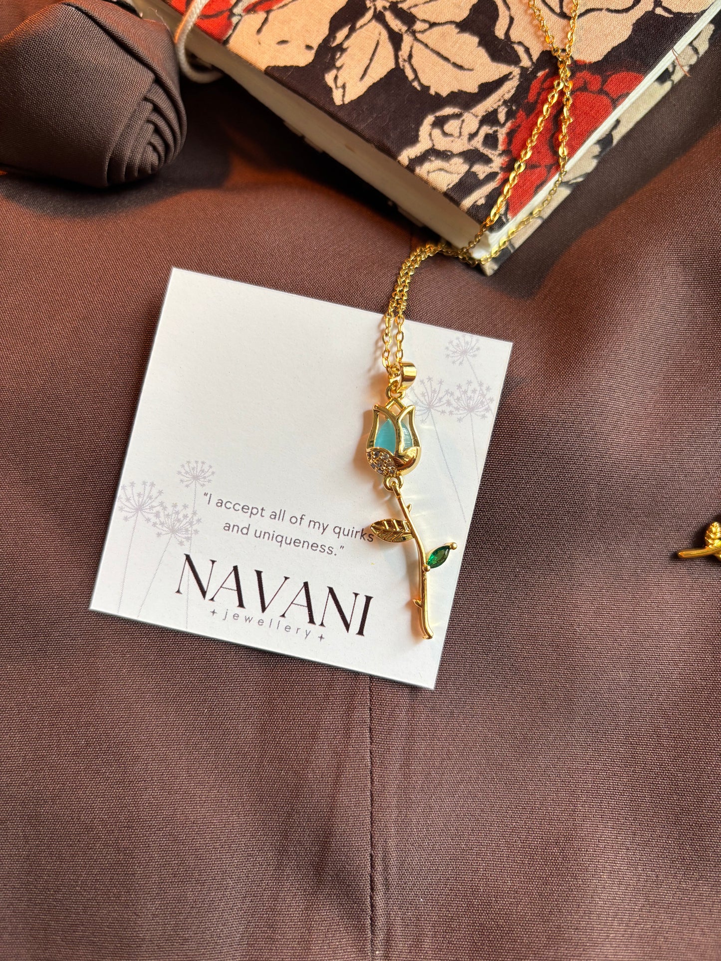Rose Bloom Pendant Necklace | Dainty Gold Necklace in Floral Design ๐น