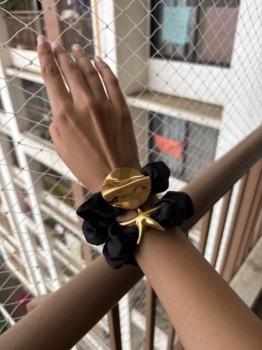 Star scrunchie
