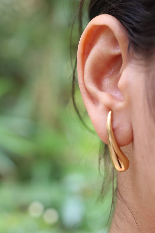 Minimalist Teardrop Earrings - Elegant Gold-Toned Jewelry