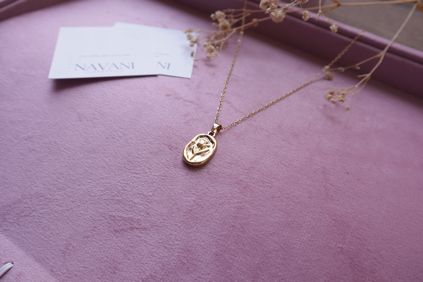 Rosette Bar Necklace