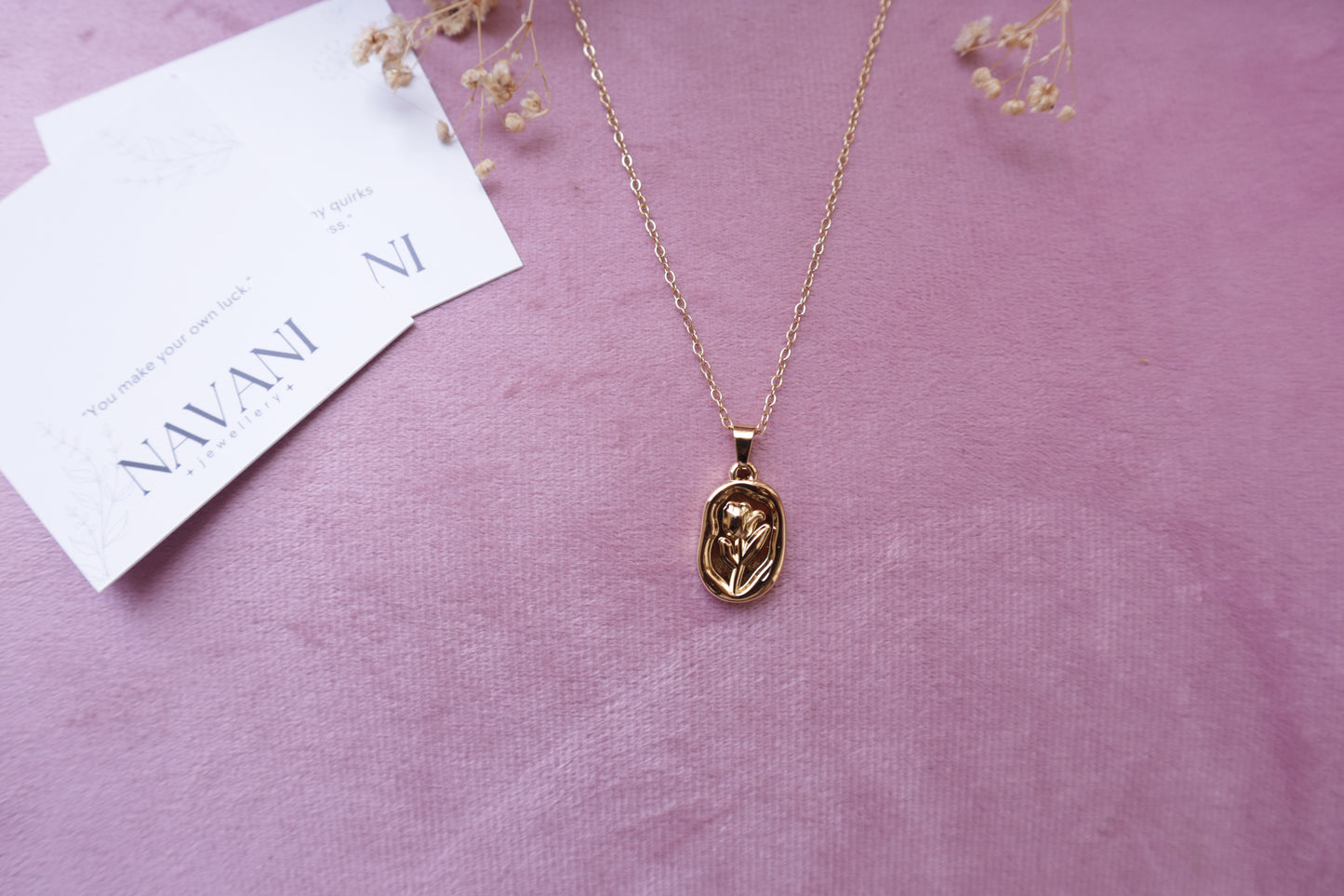 Rosette Bar Necklace